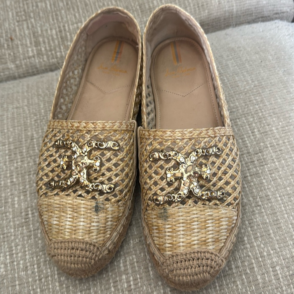 NWT Sam Edelman Woman’s Khiara Emblem Embellished Espadrille Flats Size 8